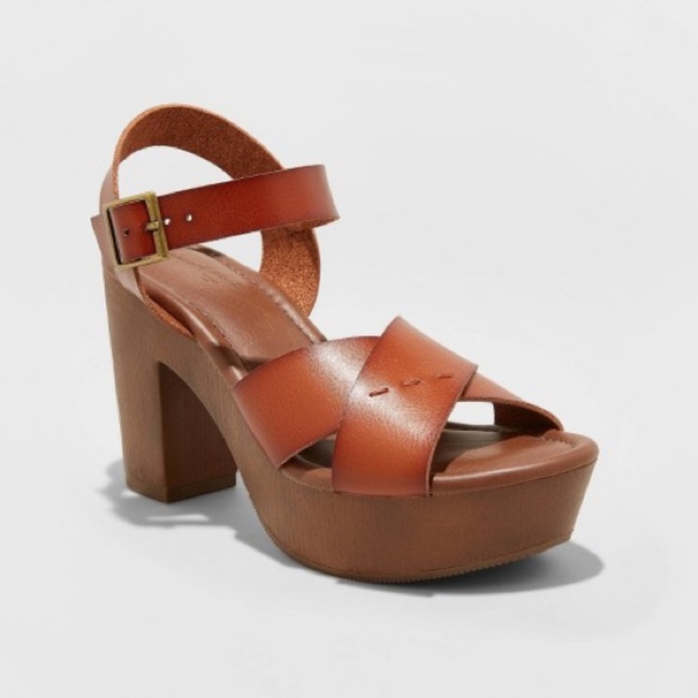 Universal Thread Sandal Platform Heels